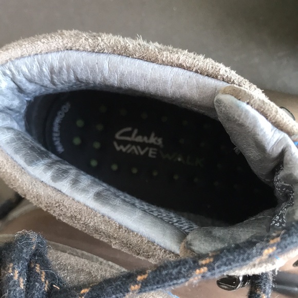 Clarks Leather Hiking Boots -EUC - Picture 5 of 7